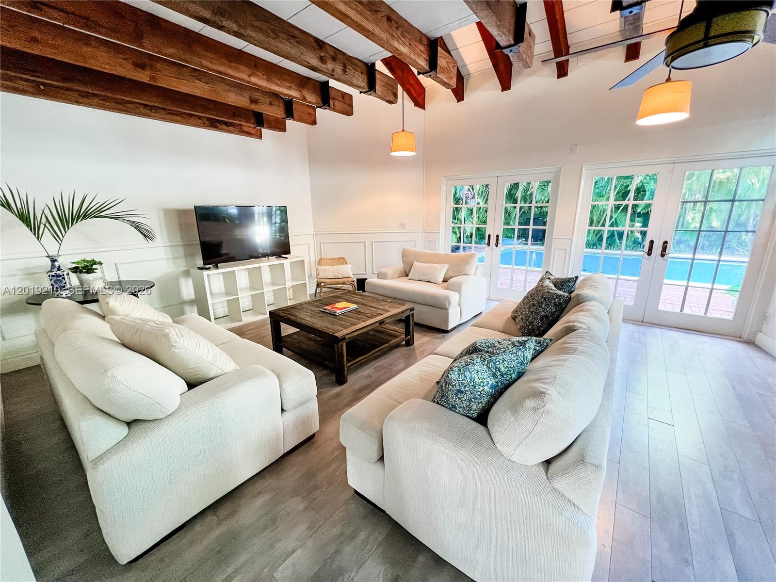 320 W 55th St 1