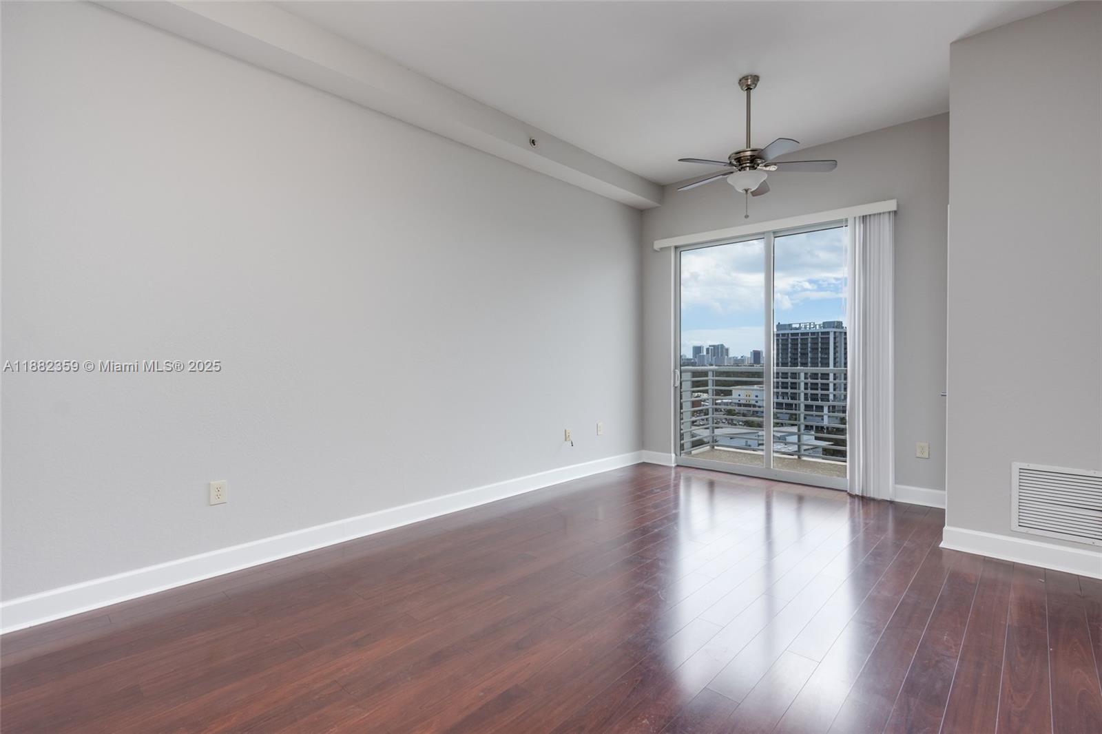 RADIUS CONDO - Residential Lease