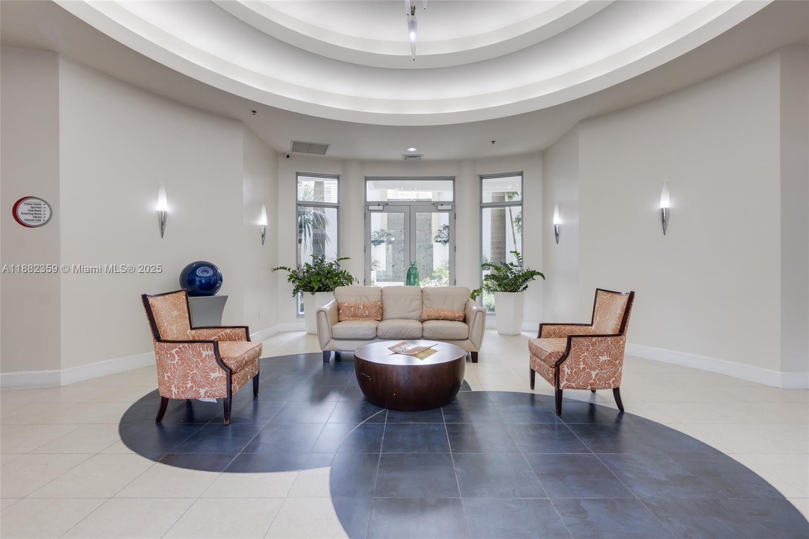 RADIUS CONDO - Residential Lease