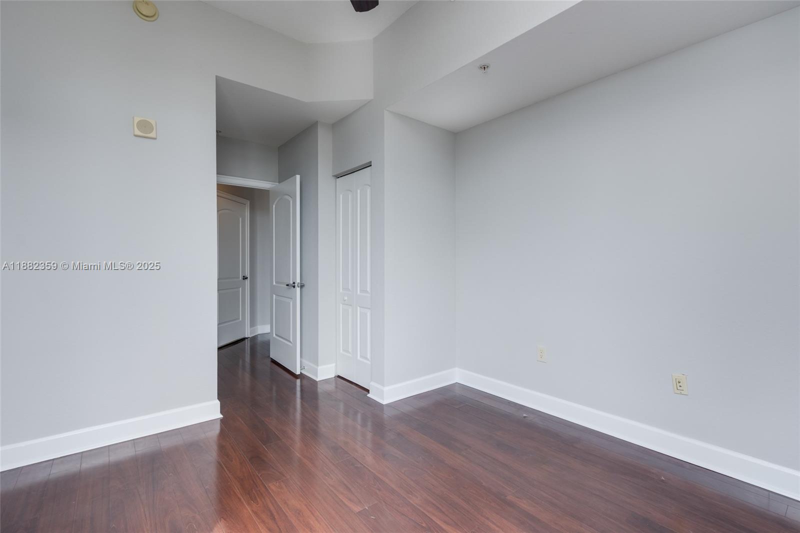 RADIUS CONDO - Residential Lease