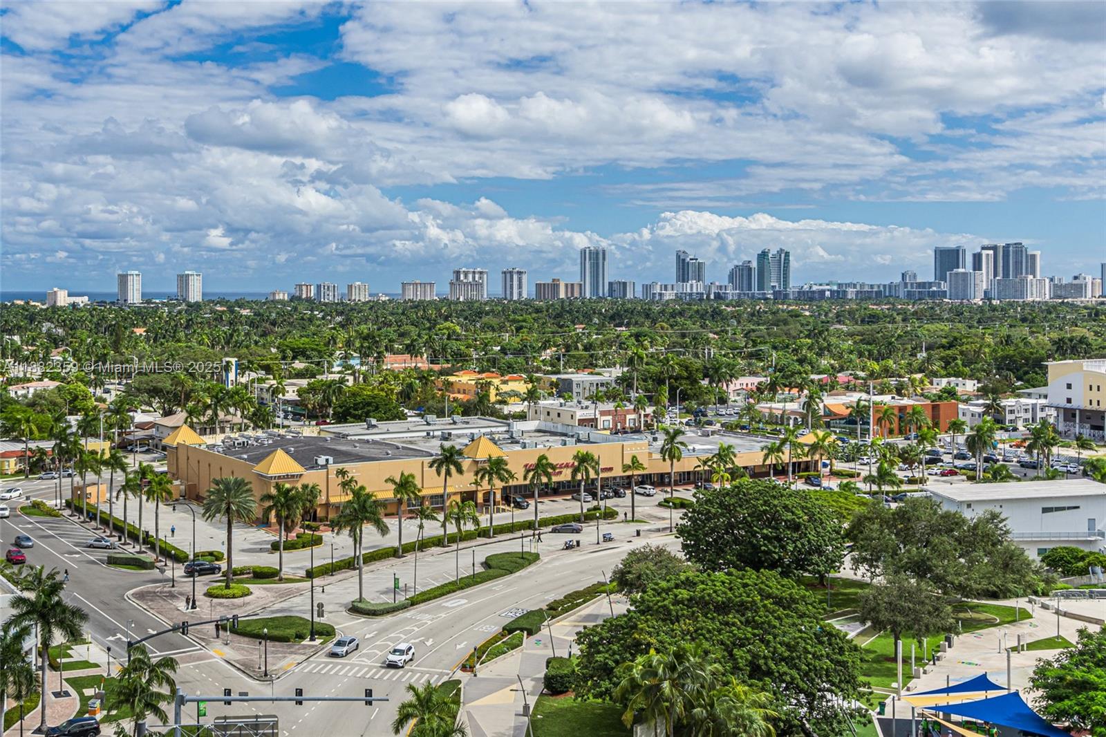 RADIUS CONDO - Residential Lease