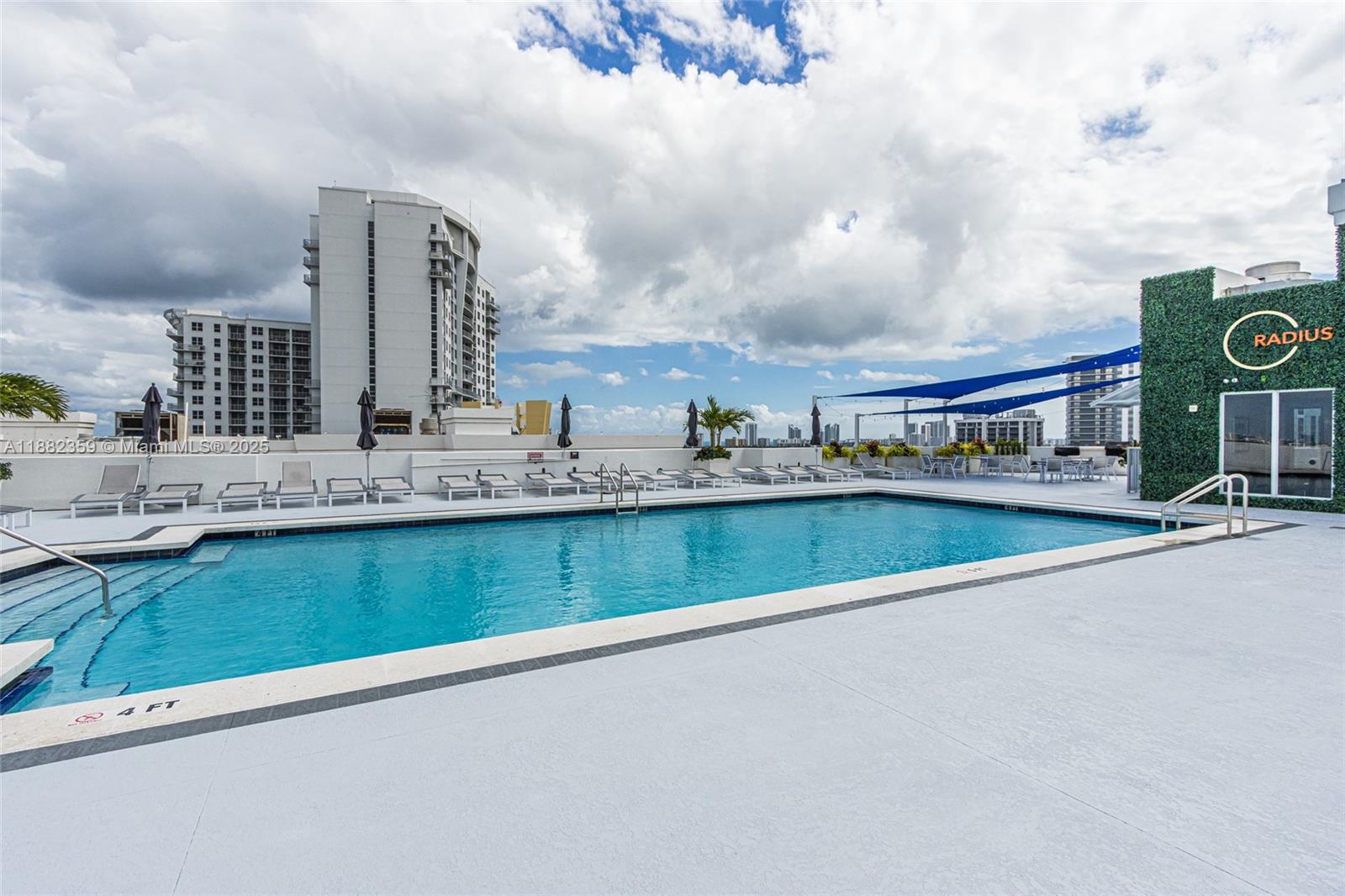 RADIUS CONDO - Residential Lease
