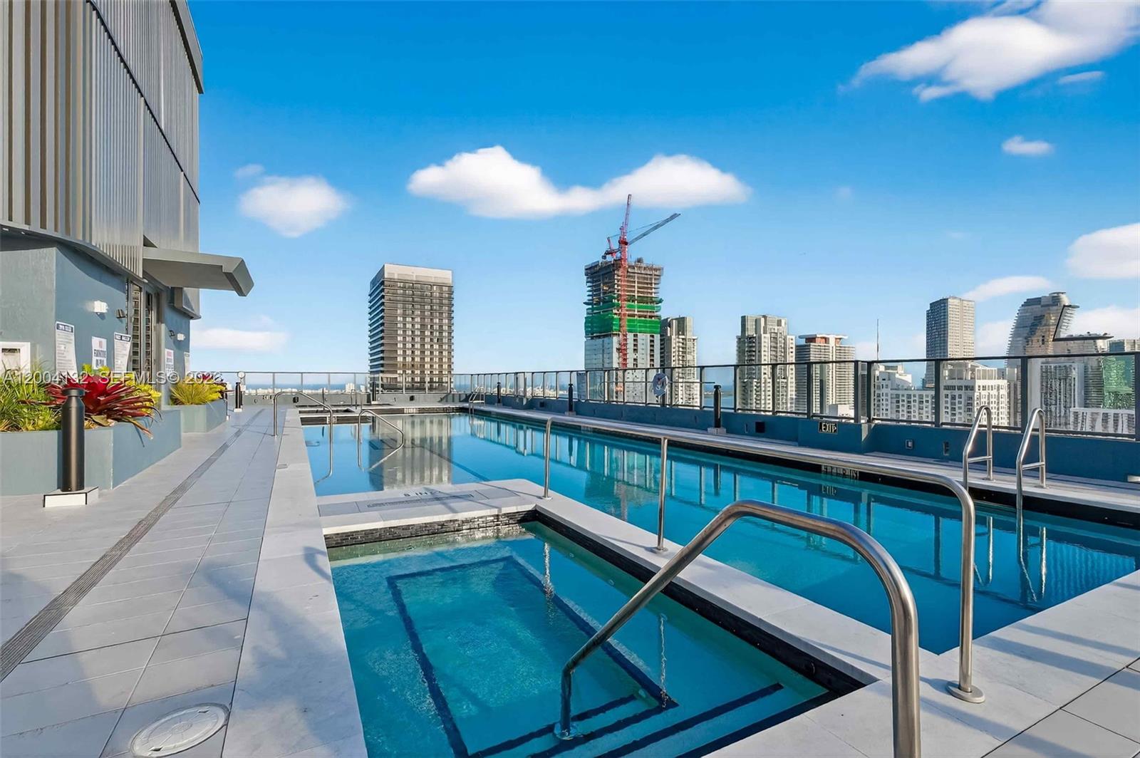 501 FIRST RESIDENCES - Residential