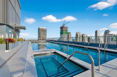 Tiny photo for 121 NE 5th Steet St #3313, Miami, FL 33132 (MLS # A12004132)