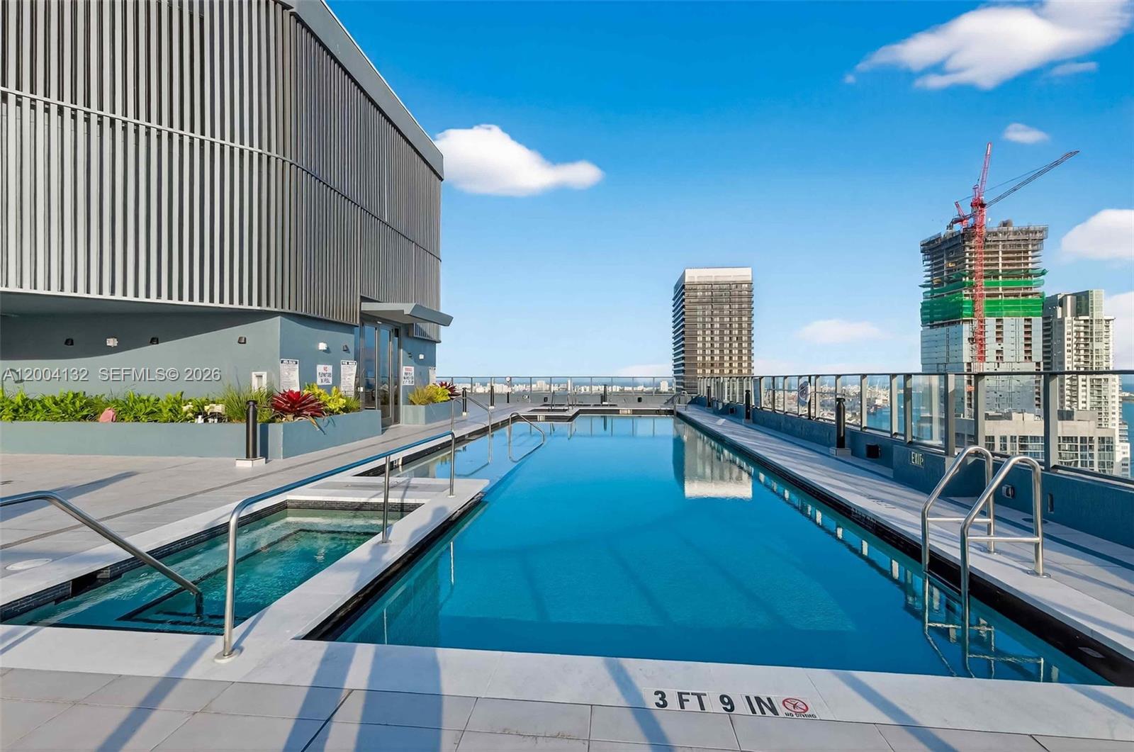 501 FIRST RESIDENCES - Residential