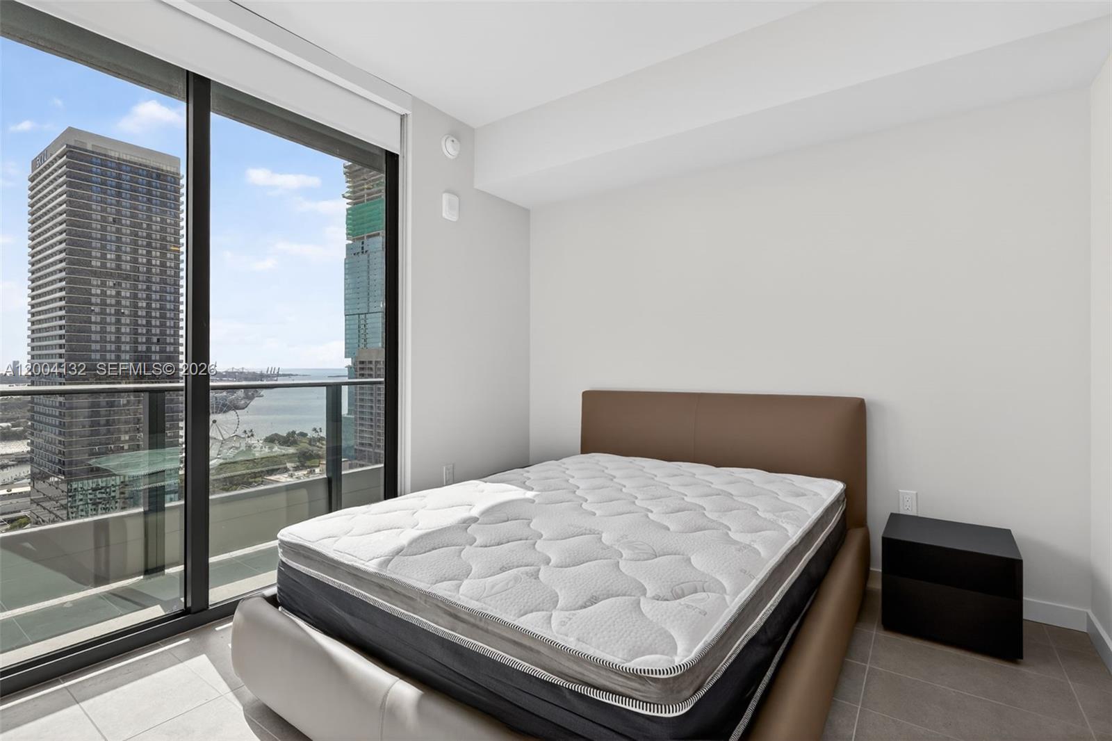 501 FIRST RESIDENCES - Residential