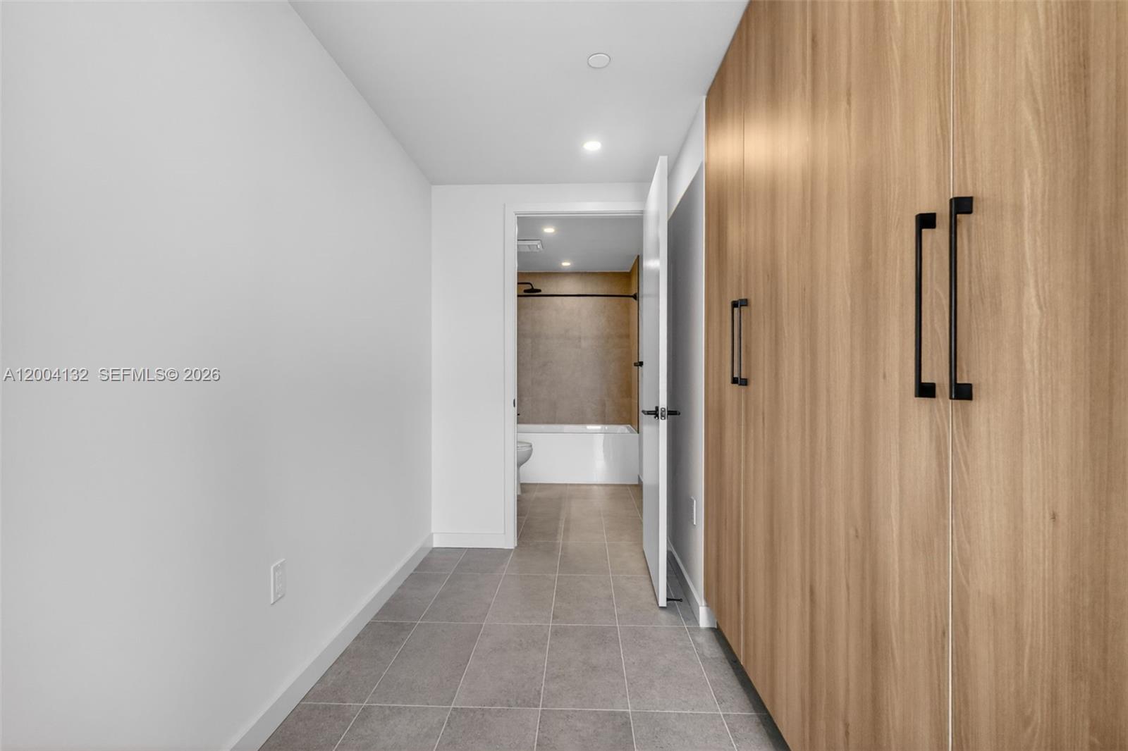 501 FIRST RESIDENCES - Residential