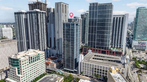 Tiny photo for 121 NE 5th Steet St #3313, Miami, FL 33132 (MLS # A12004132)