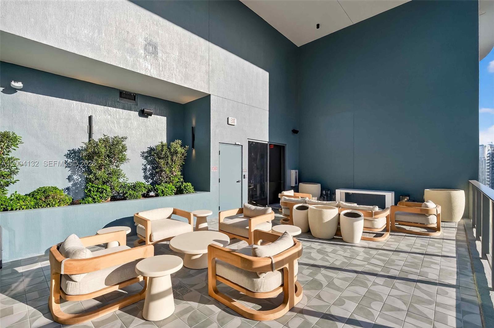 501 FIRST RESIDENCES - Residential