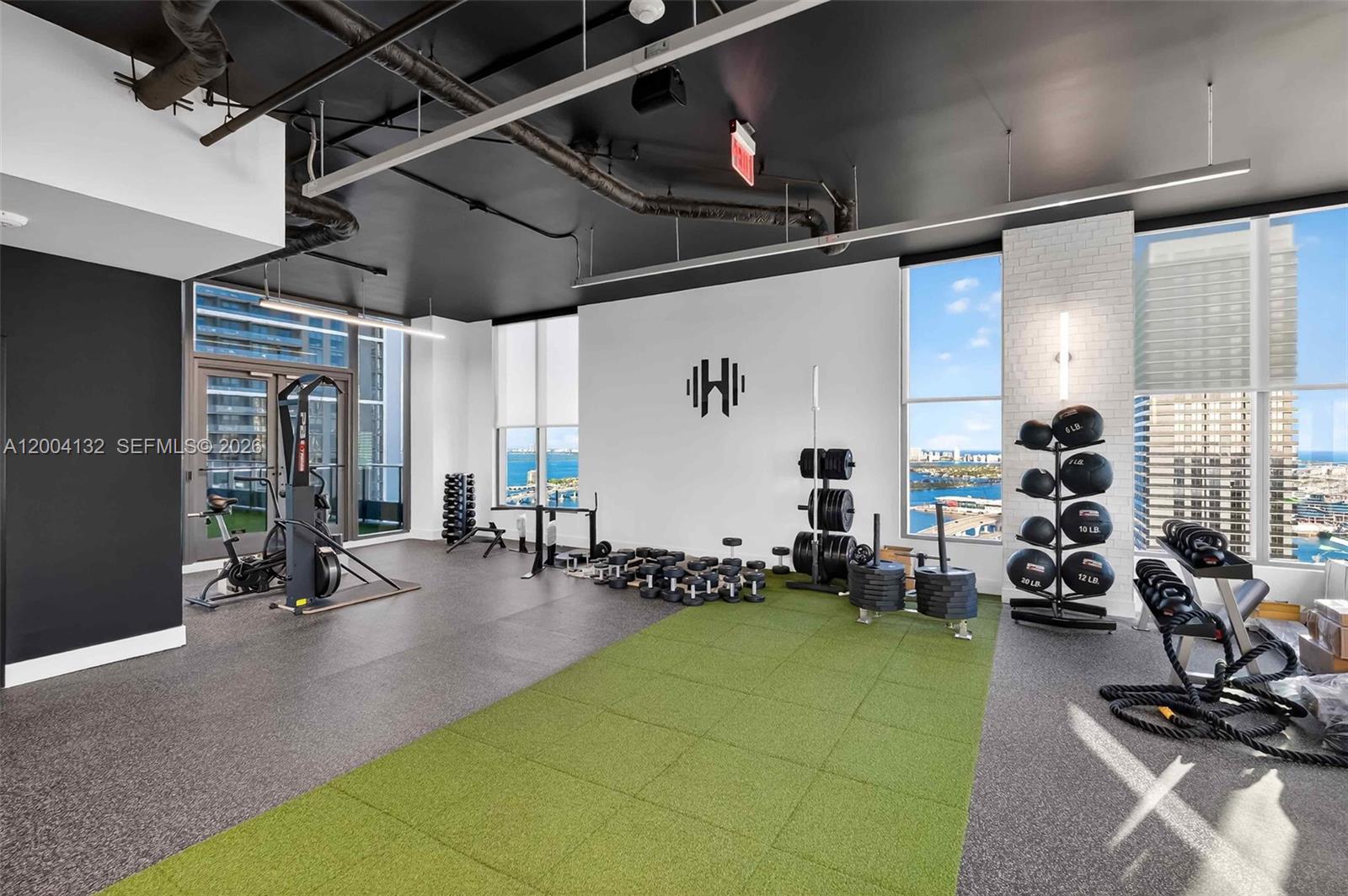 501 FIRST RESIDENCES - Residential