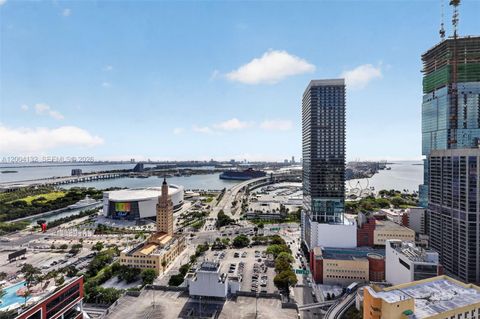 Tiny photo for 121 NE 5th Steet St #3313, Miami, FL 33132 (MLS # A12004132)