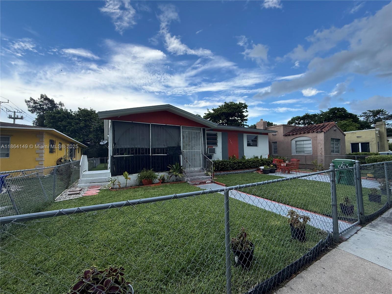 1781 NW 49th St