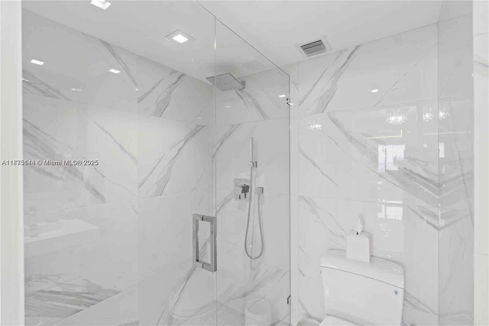 KENILWORTH CONDO - Residential