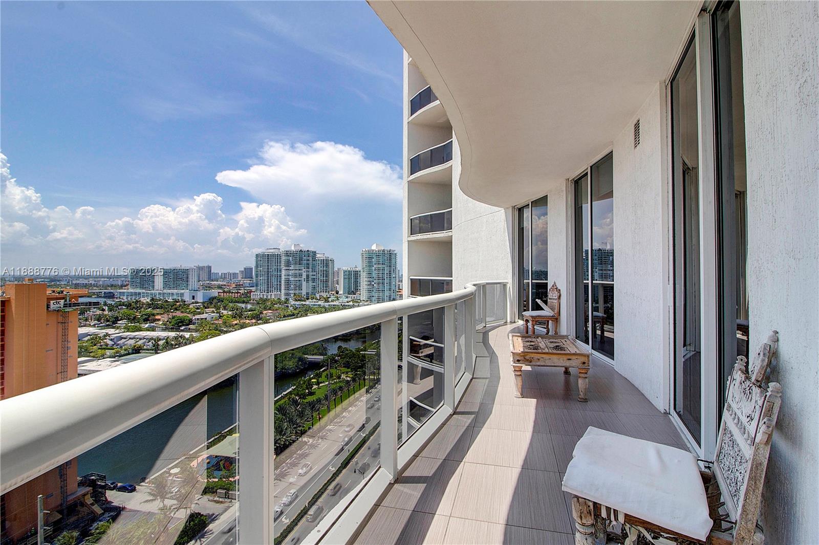 TDR TOWER II CONDO - Residential Lease