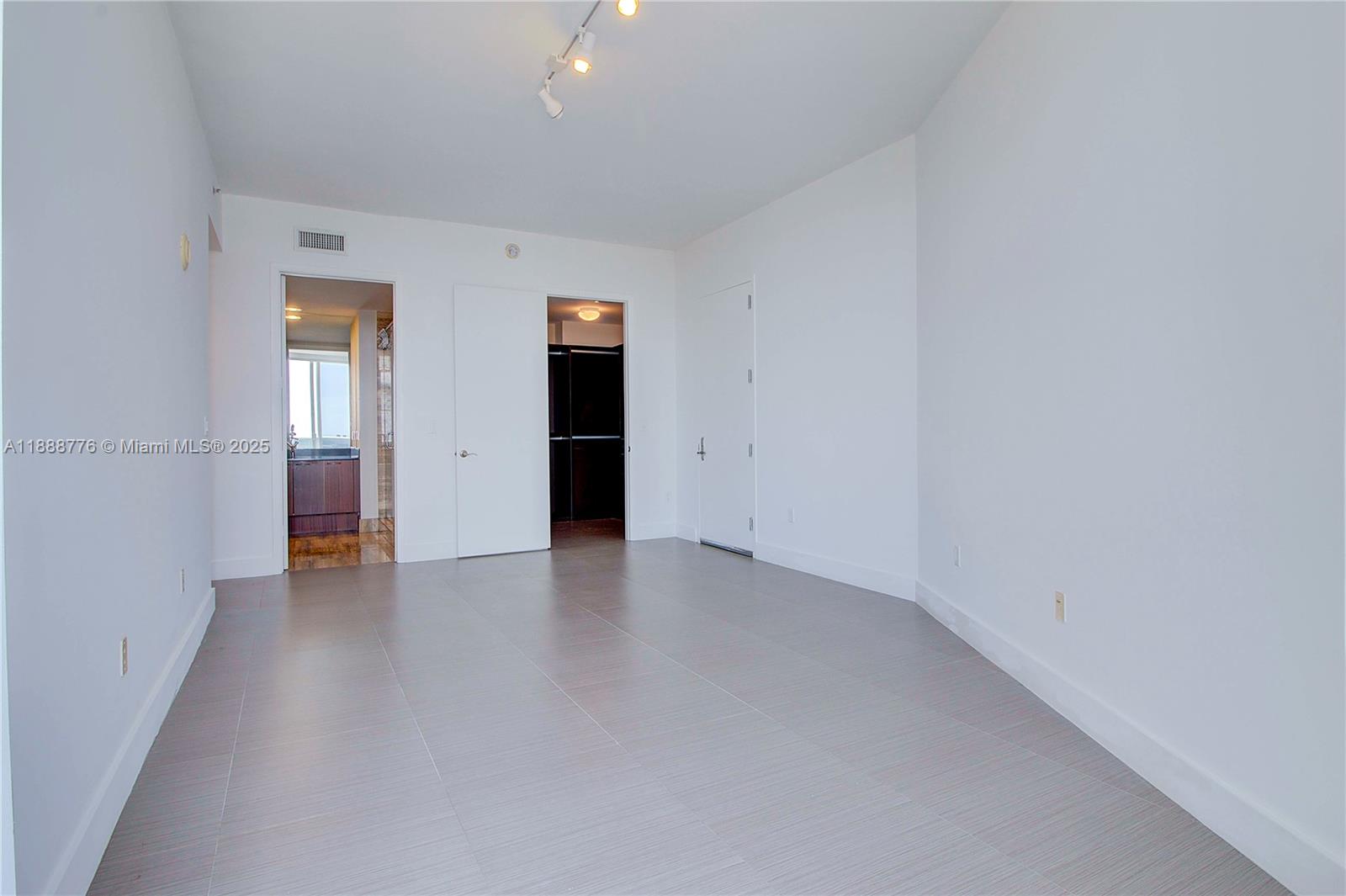 TDR TOWER II CONDO - Residential Lease