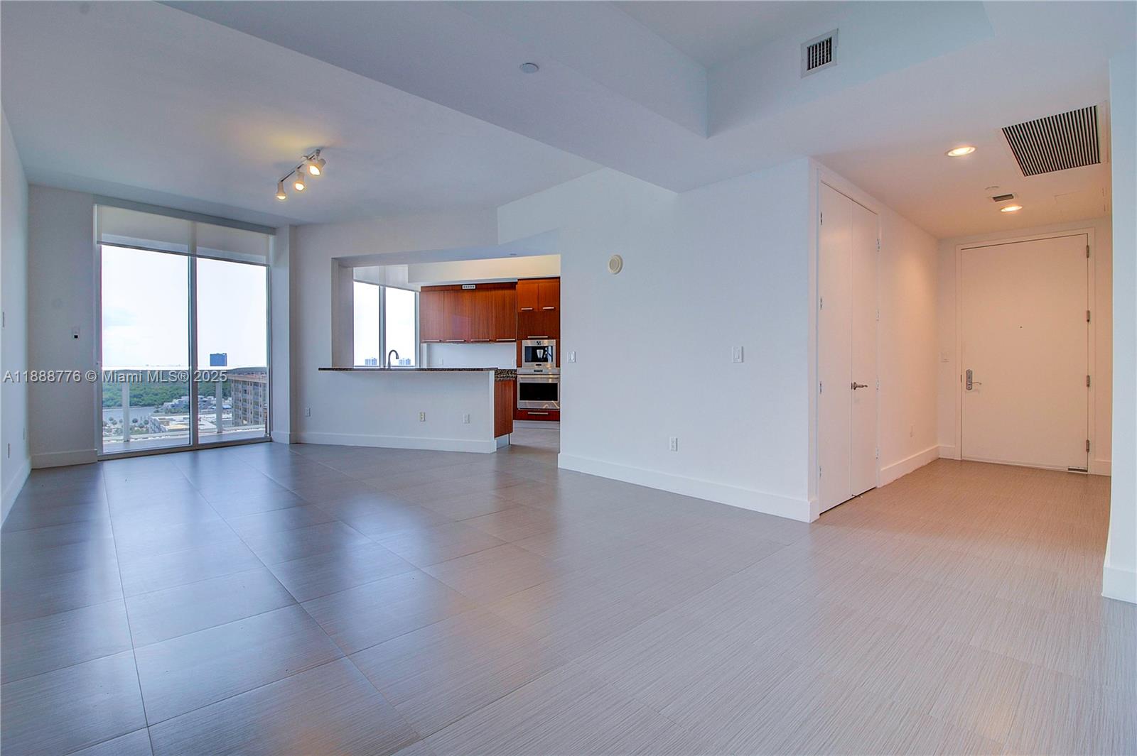 TDR TOWER II CONDO - Residential Lease
