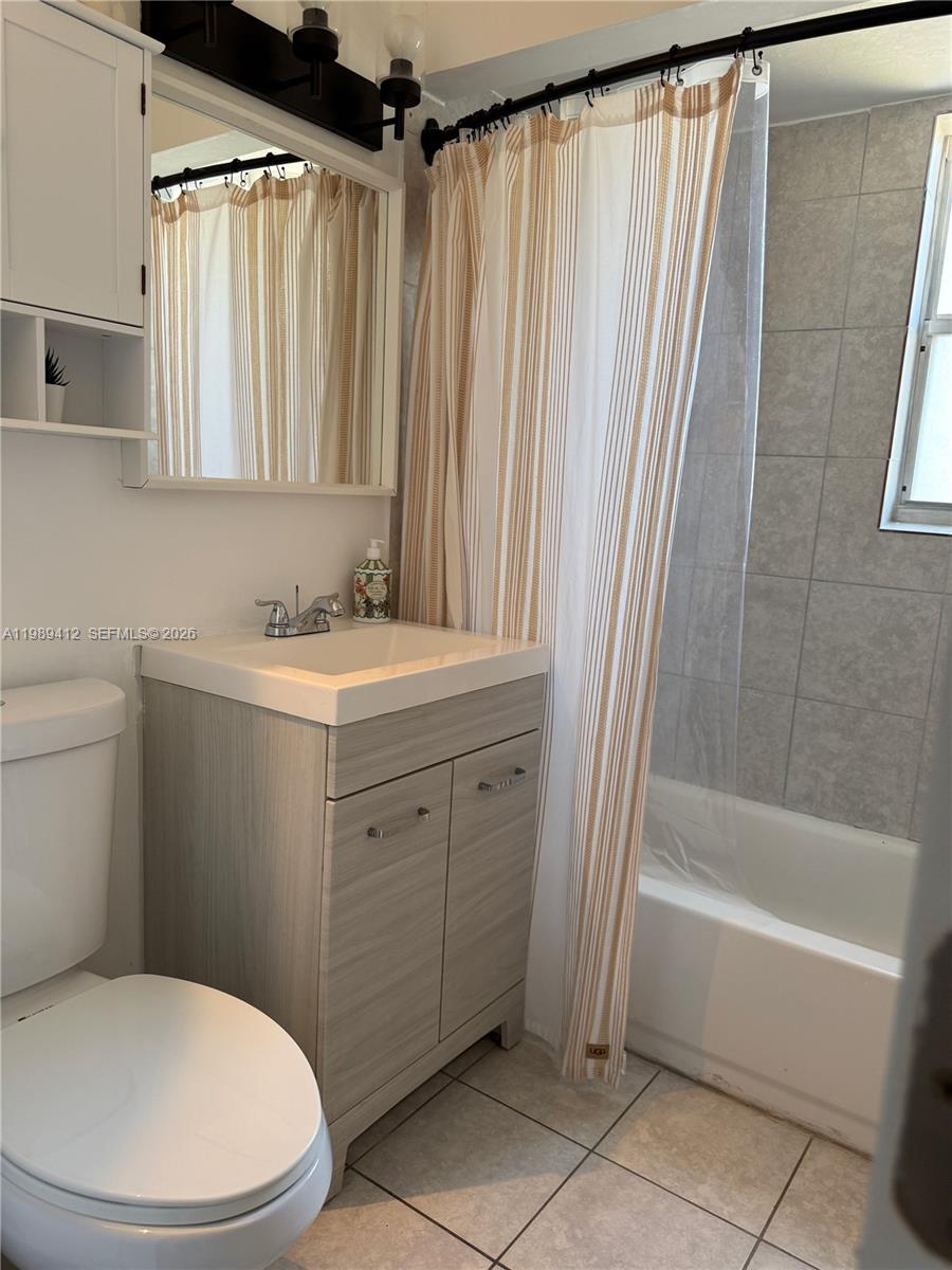 SUNSHINE MANOR - Residential