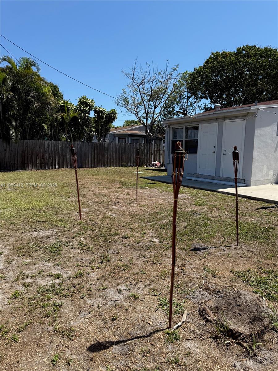 SUNSHINE MANOR - Residential