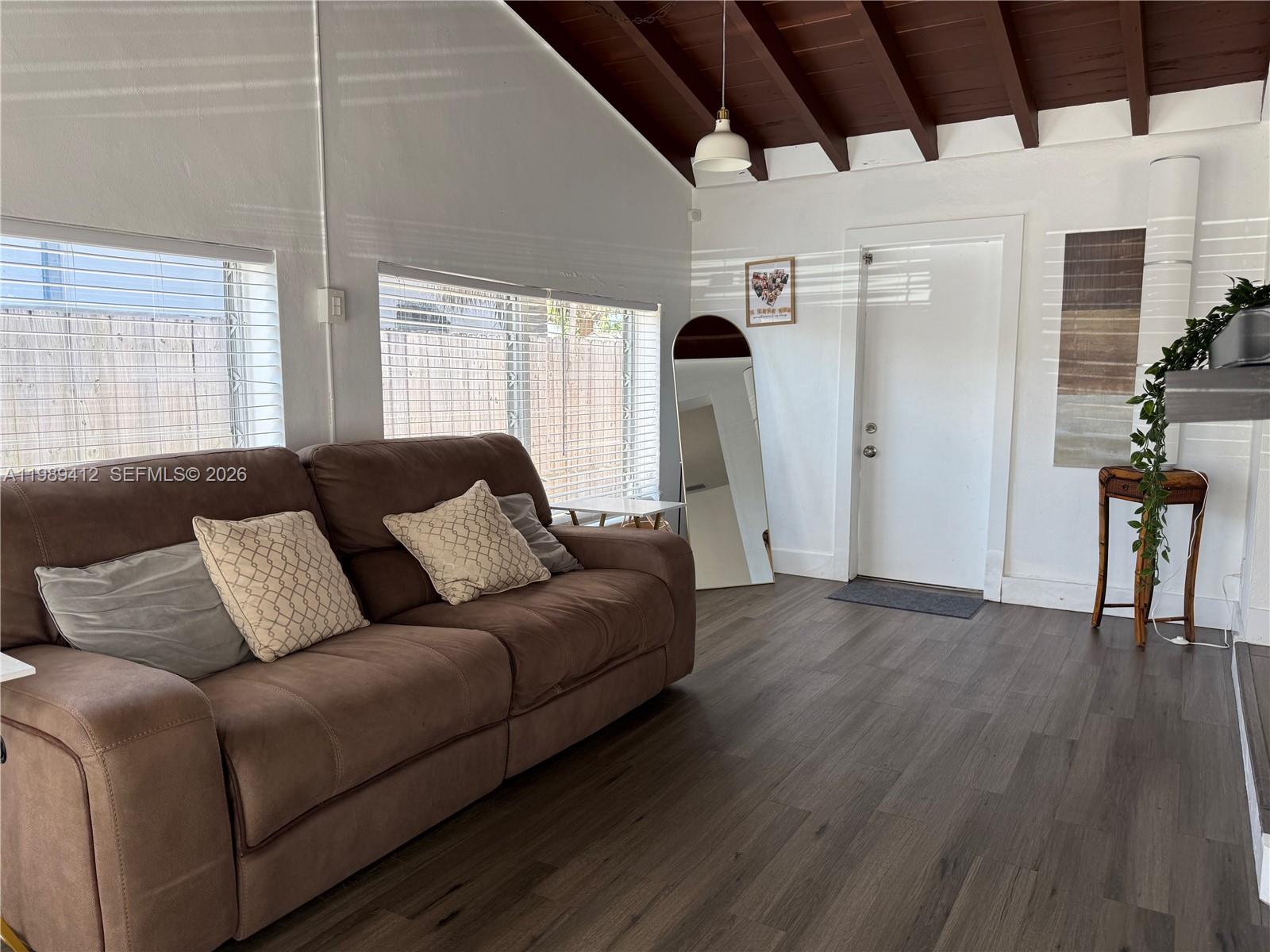 SUNSHINE MANOR - Residential