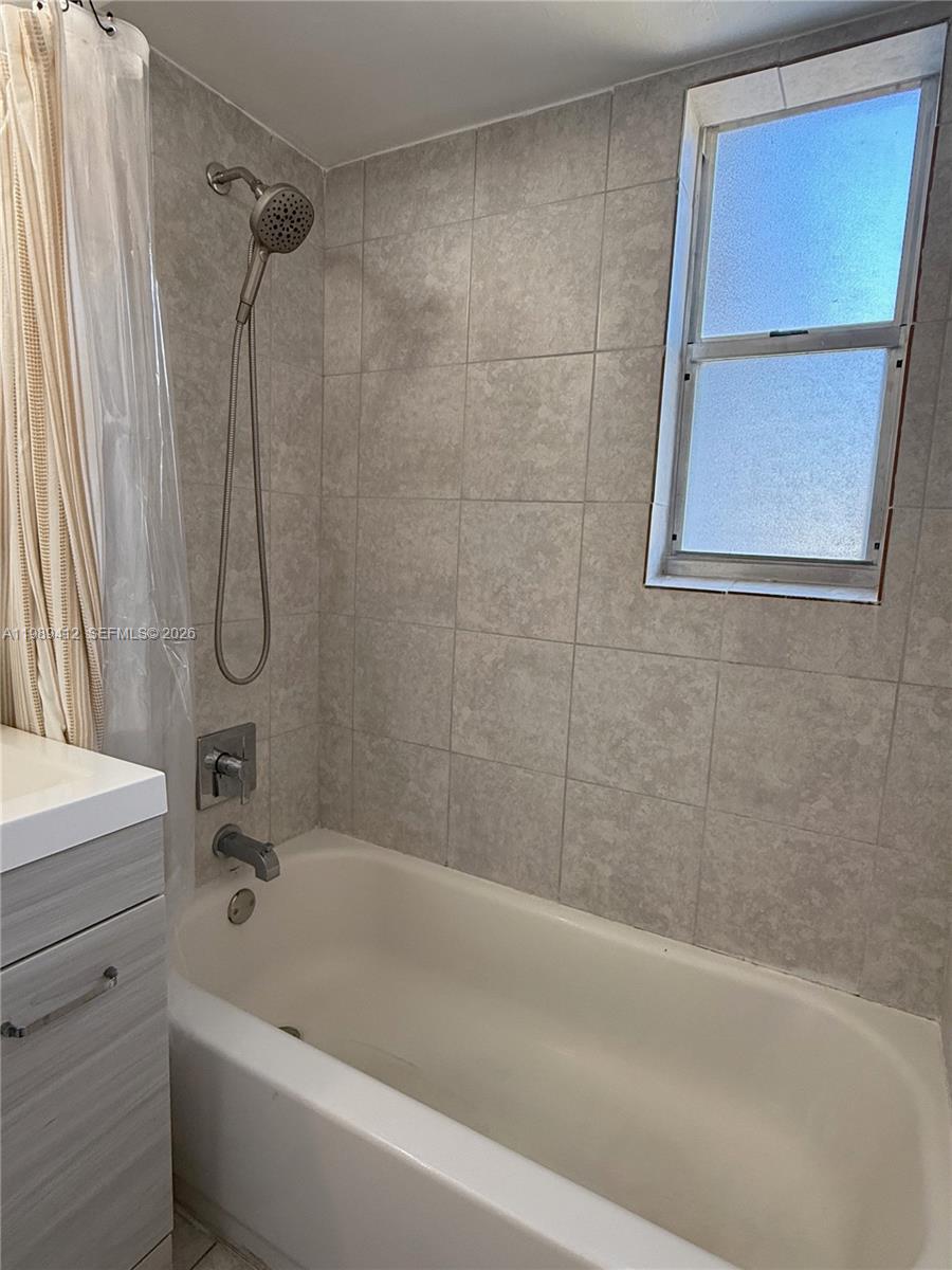 SUNSHINE MANOR - Residential