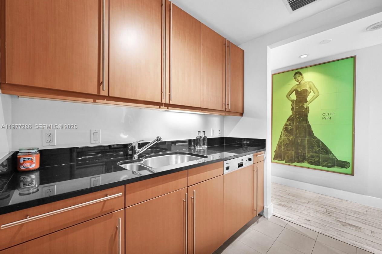 MILLENNIUM TOWER CONDOMIN - Residential