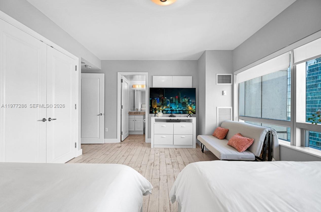 MILLENNIUM TOWER CONDOMIN - Residential