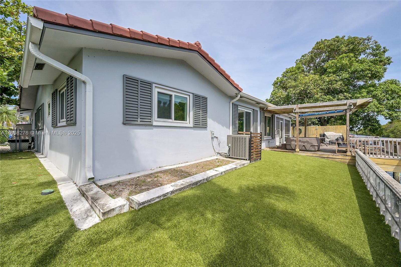 ROYAL PALM ACRES ELEVENTH - Residential