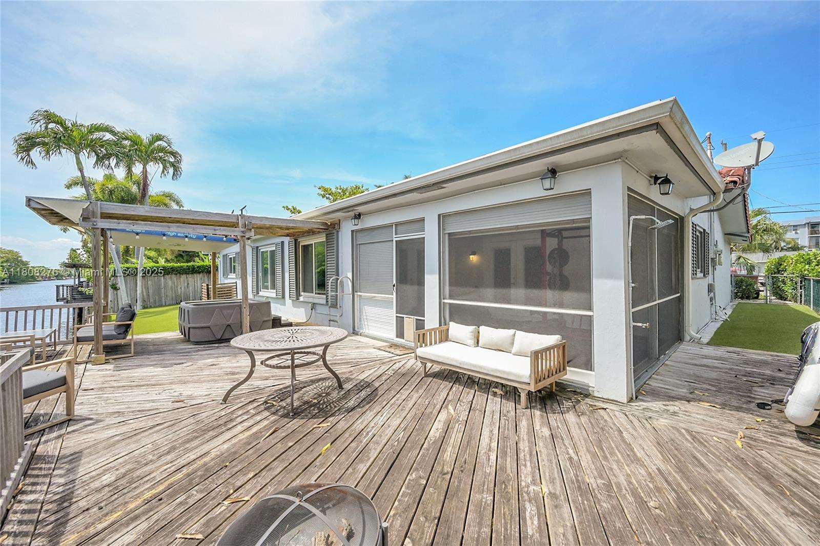 ROYAL PALM ACRES ELEVENTH - Residential