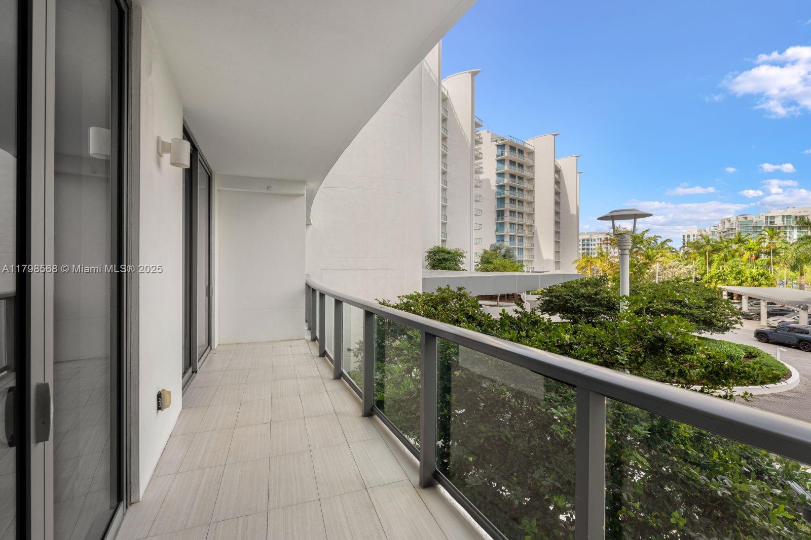 ECHO CONDO - Residential