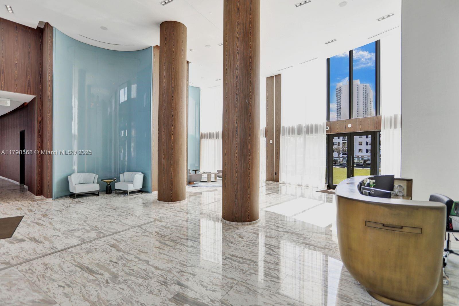 ECHO CONDO - Residential