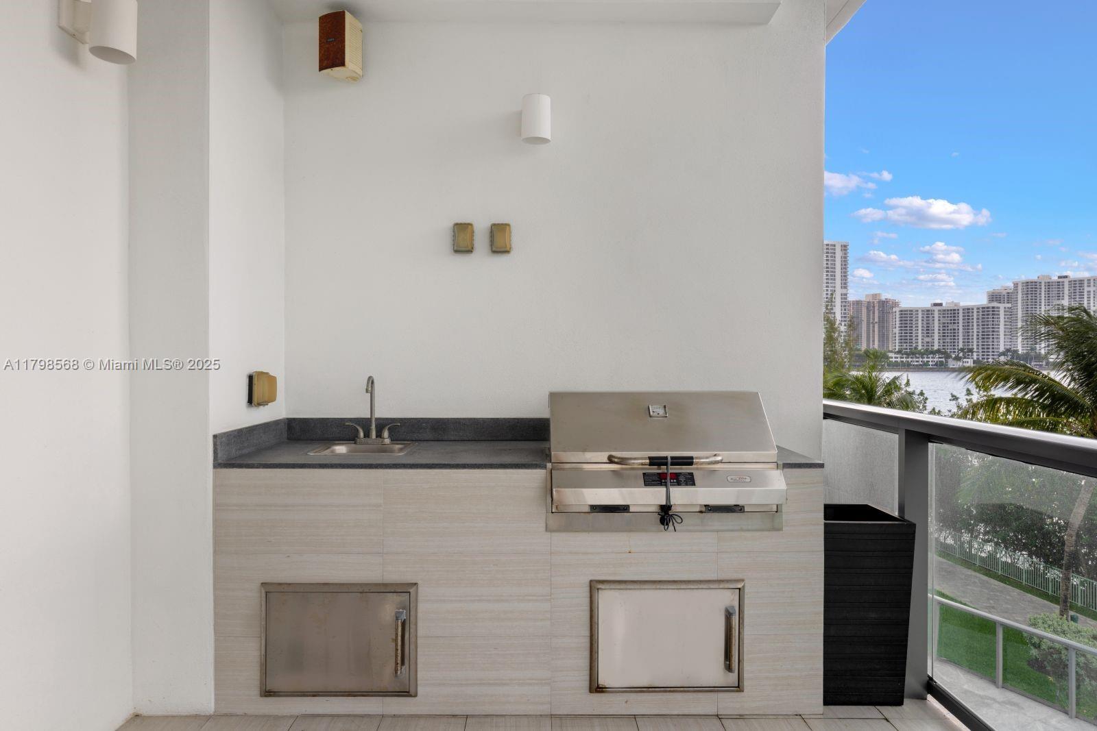 ECHO CONDO - Residential