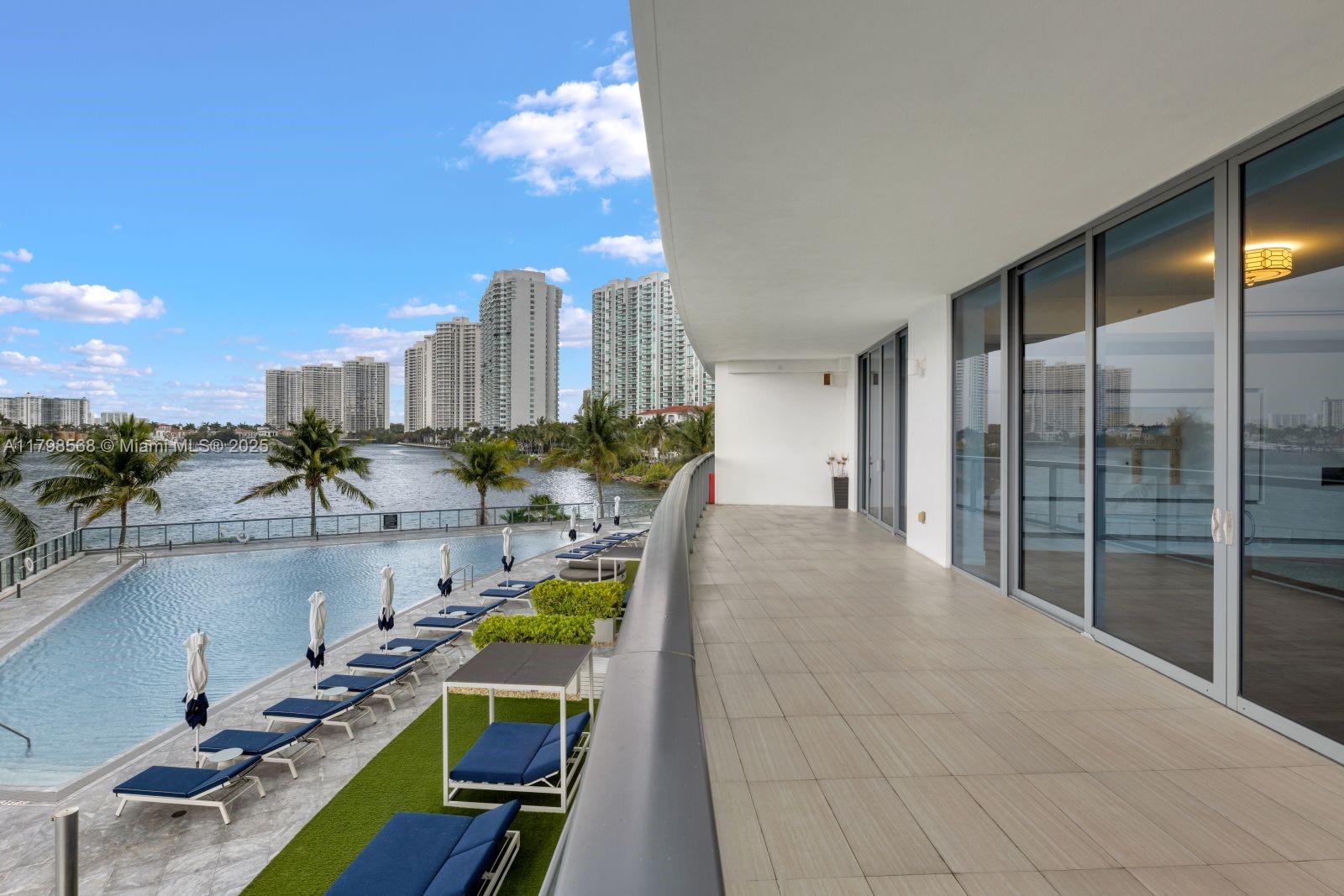 ECHO CONDO - Residential