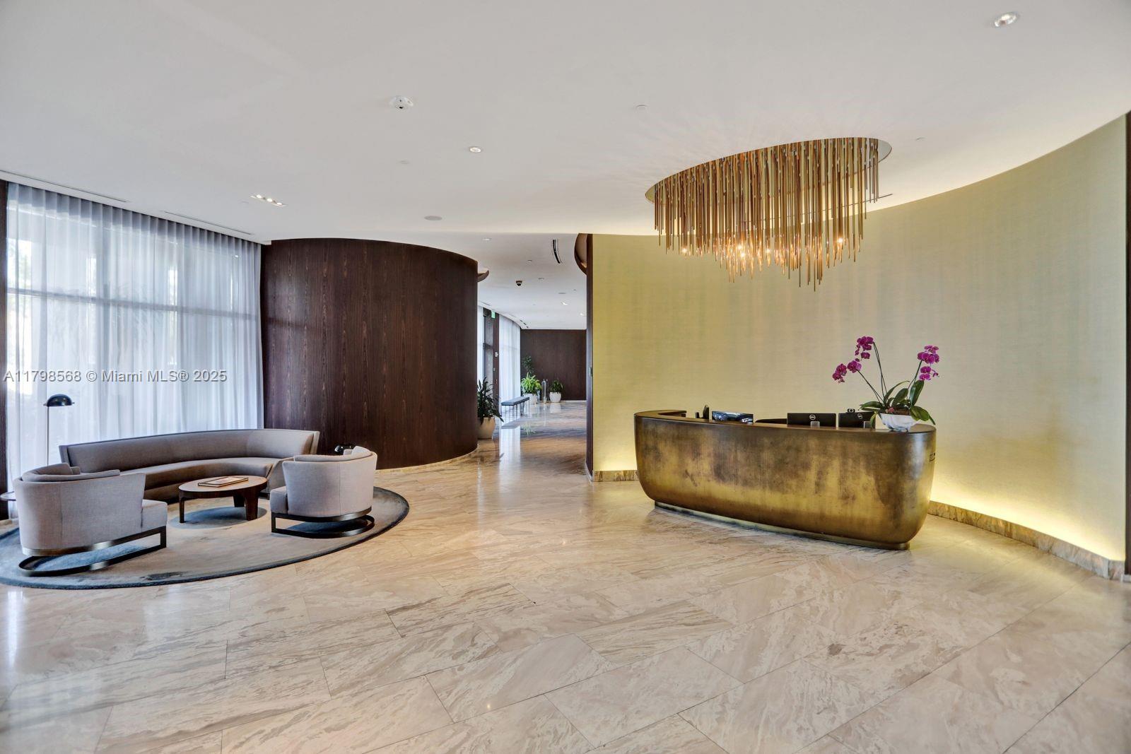 ECHO CONDO - Residential