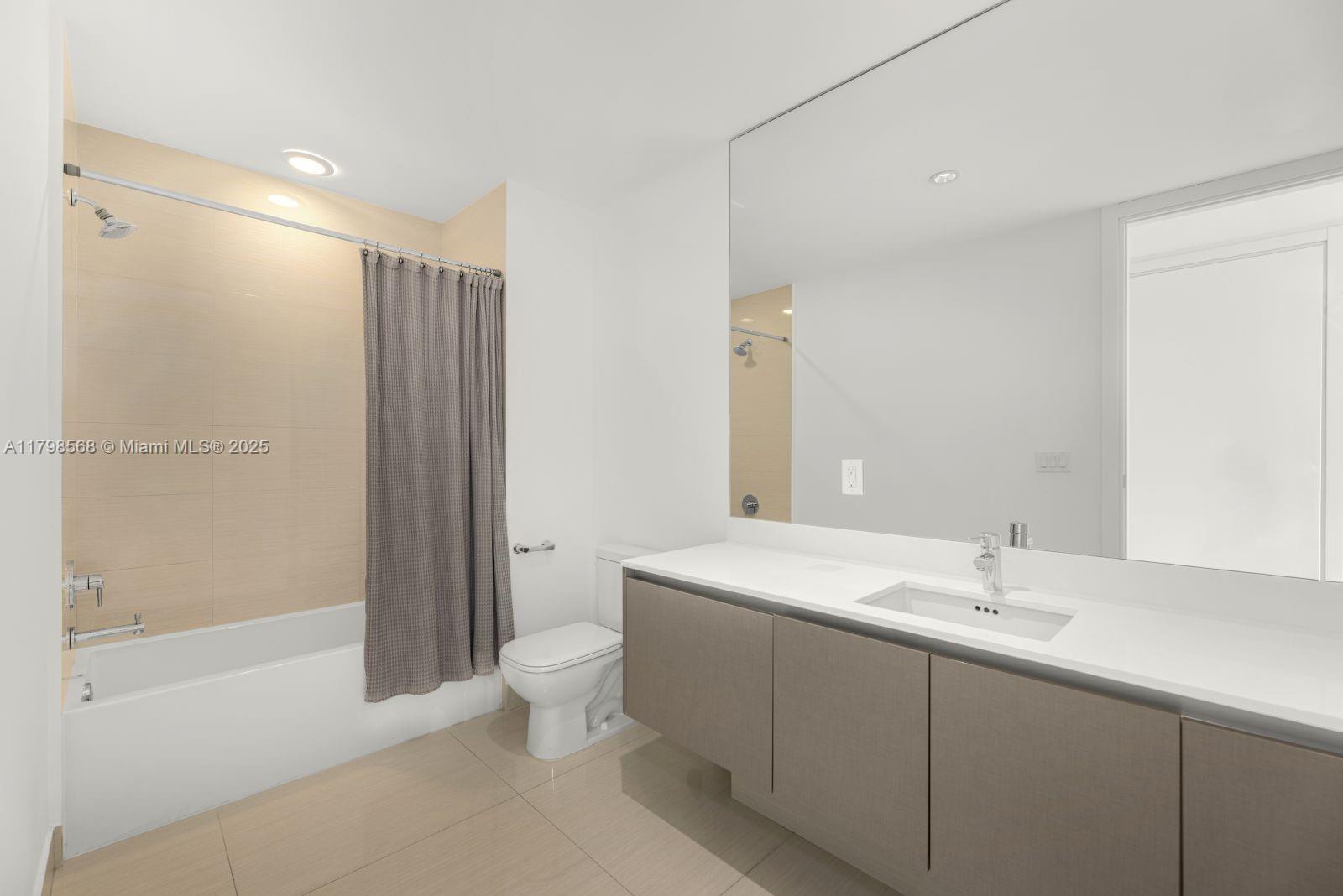 ECHO CONDO - Residential