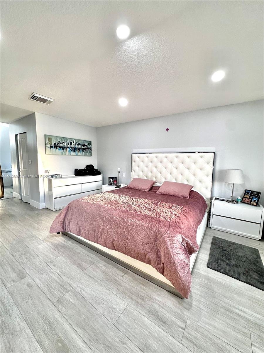 WINDSOR PALMS - Residential Lease