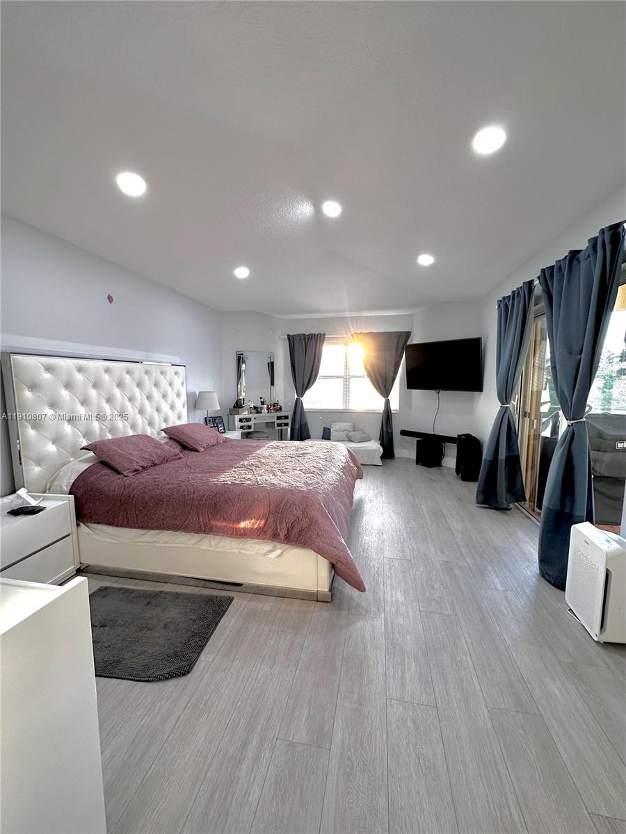 WINDSOR PALMS - Residential Lease