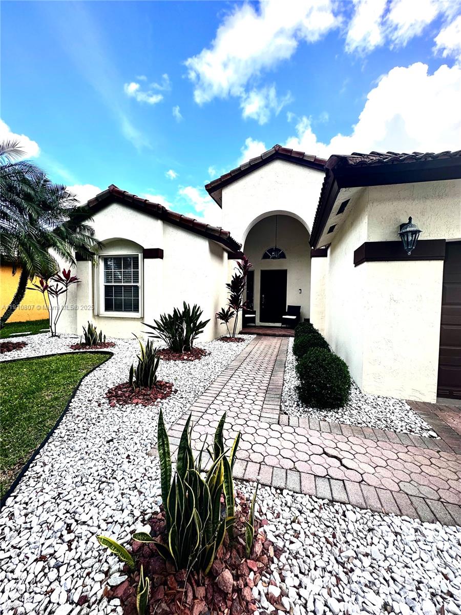 WINDSOR PALMS - Residential Lease