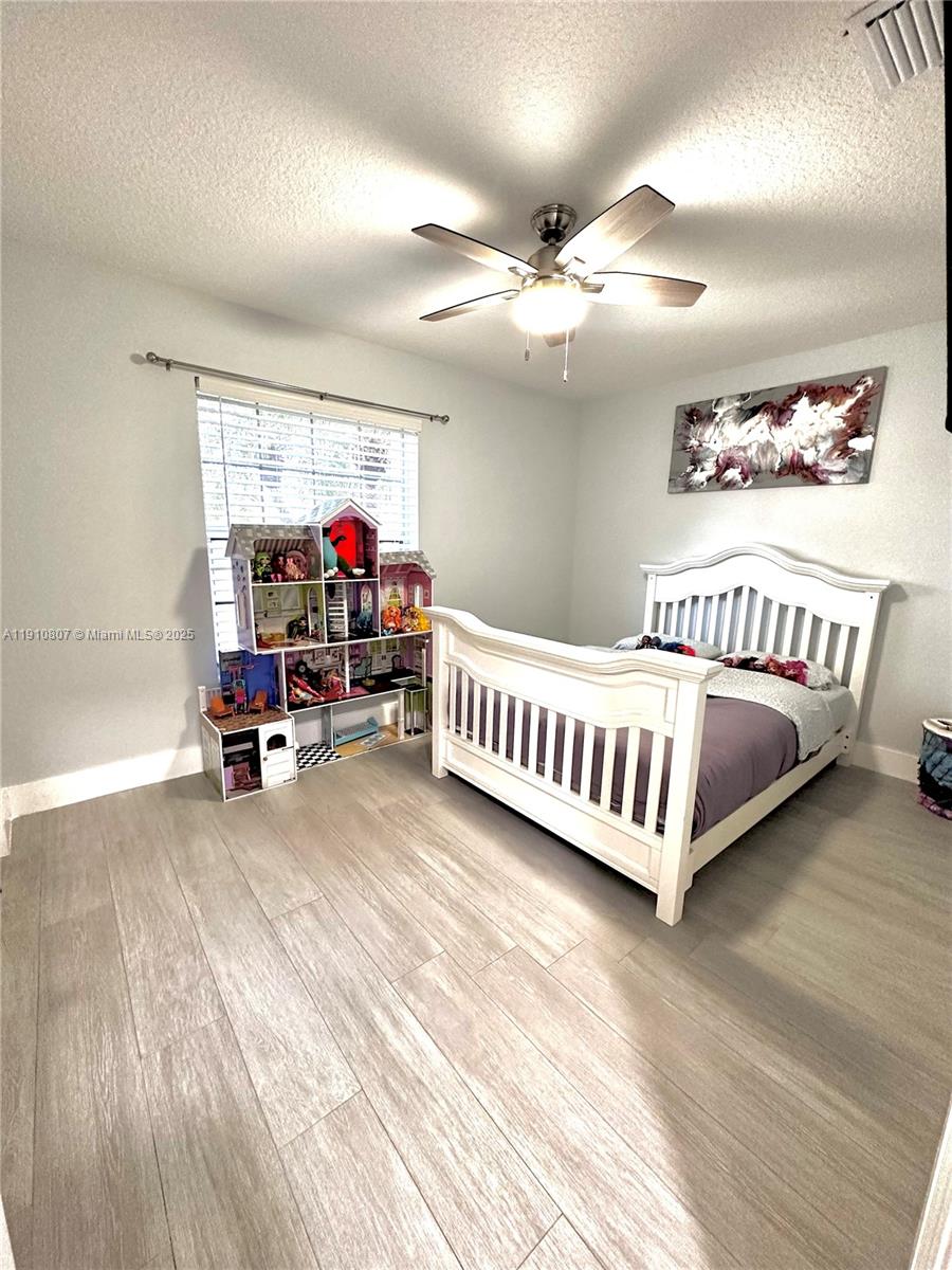 WINDSOR PALMS - Residential Lease