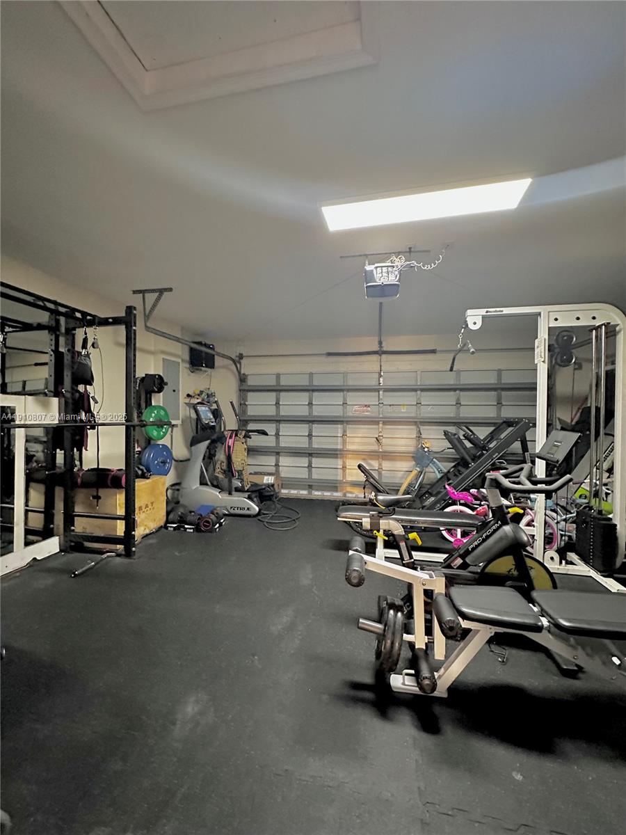 WINDSOR PALMS - Residential Lease