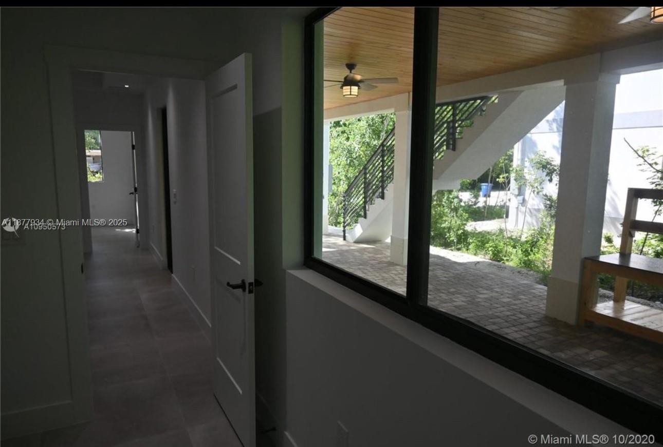 KEY LARGO BEACH - Residential Lease