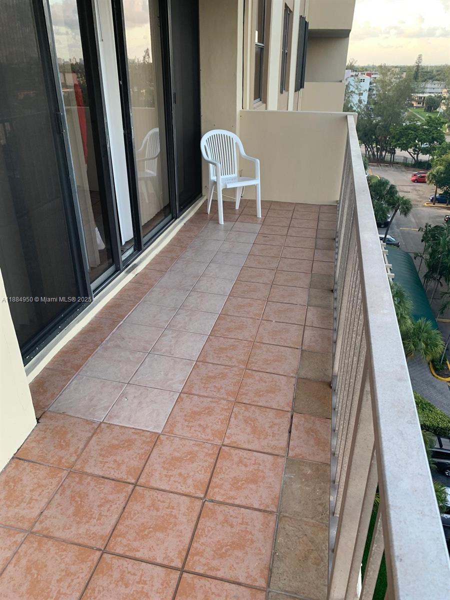 GREENWICH PH I CONDO - Residential Lease