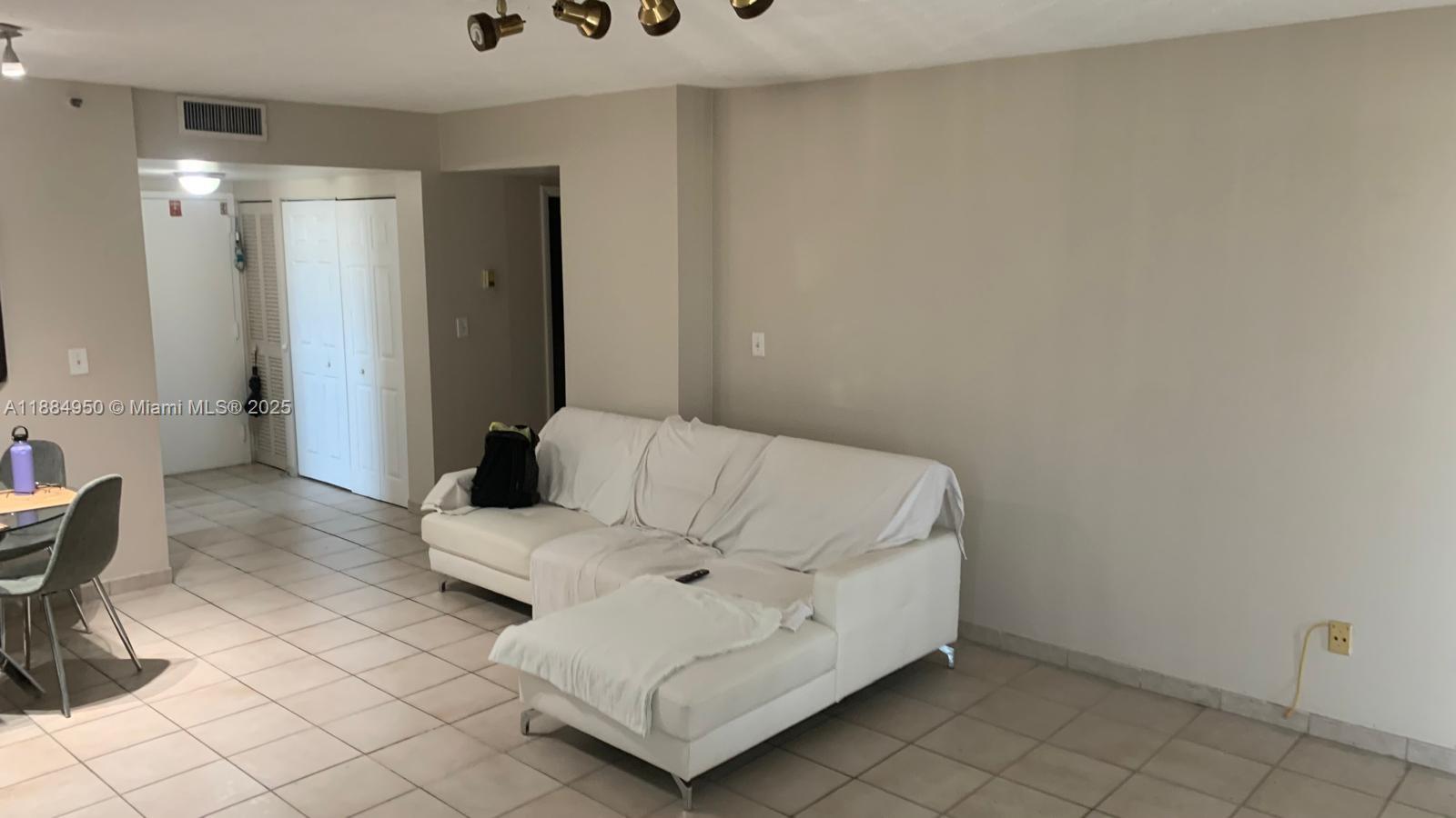 GREENWICH PH I CONDO - Residential Lease