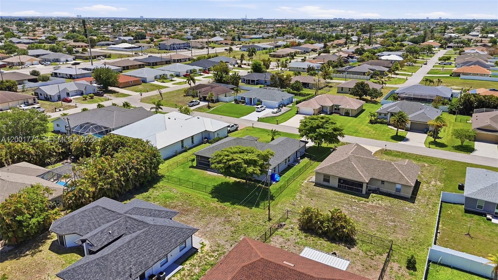 CAPE CORAL - Residential