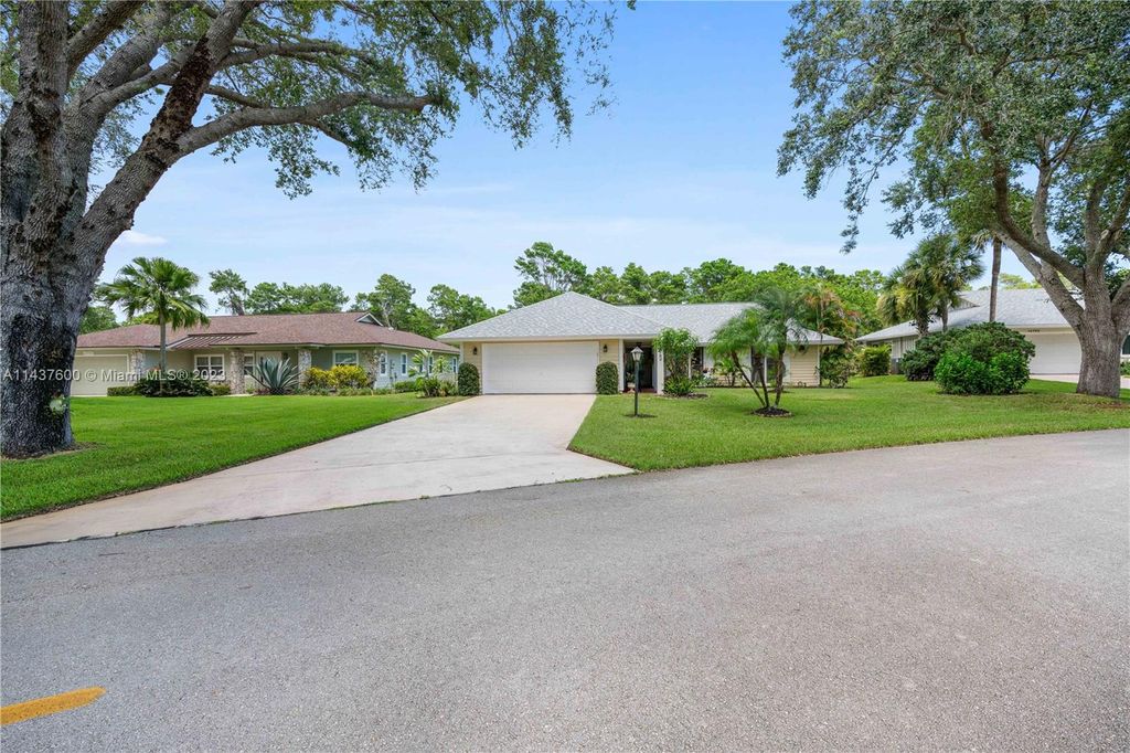 Photo of 12782 SE Royal Troon Ct, Hobe Sound, FL 33455 (MLS # A11437600)