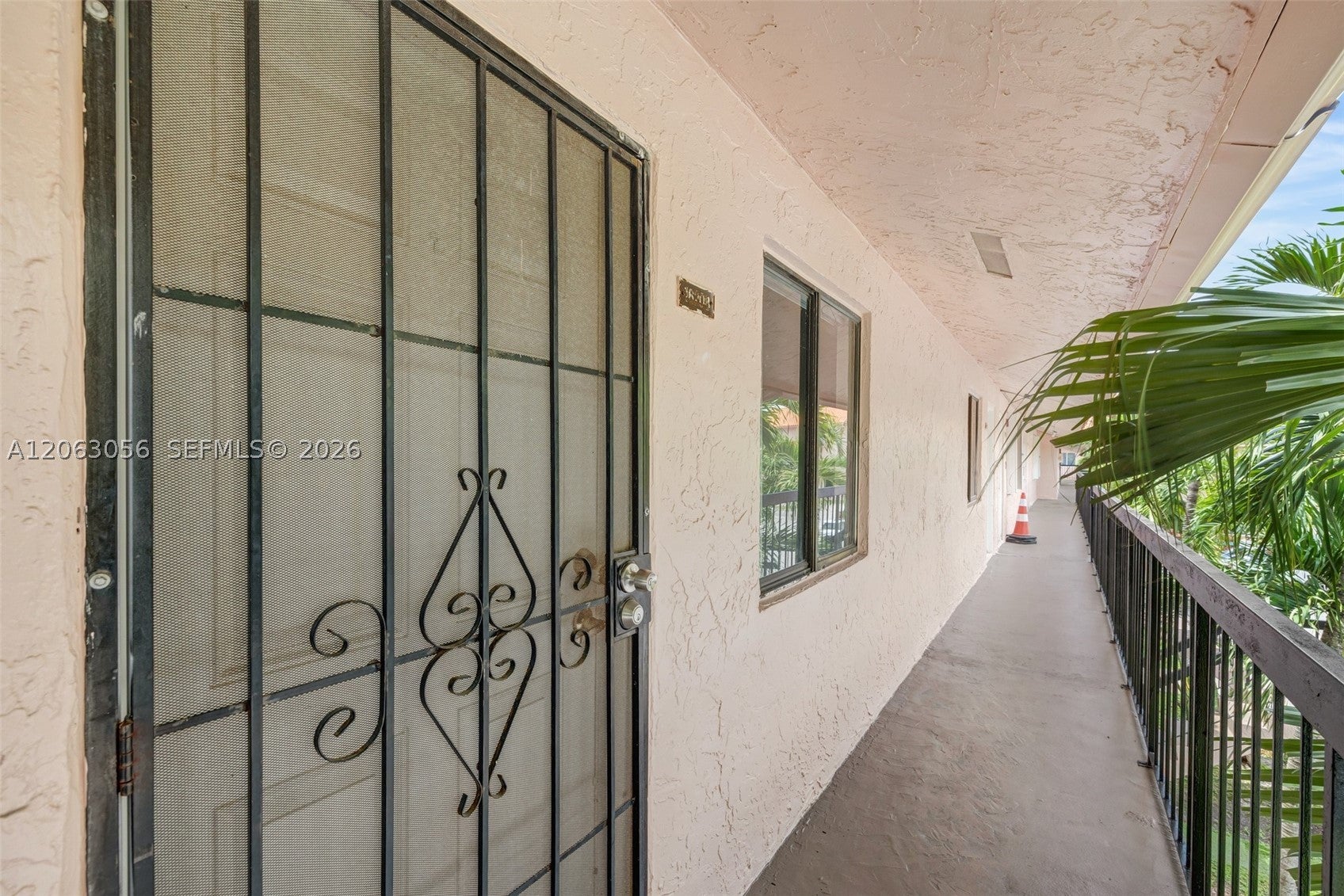 2170 W 60th St 16208