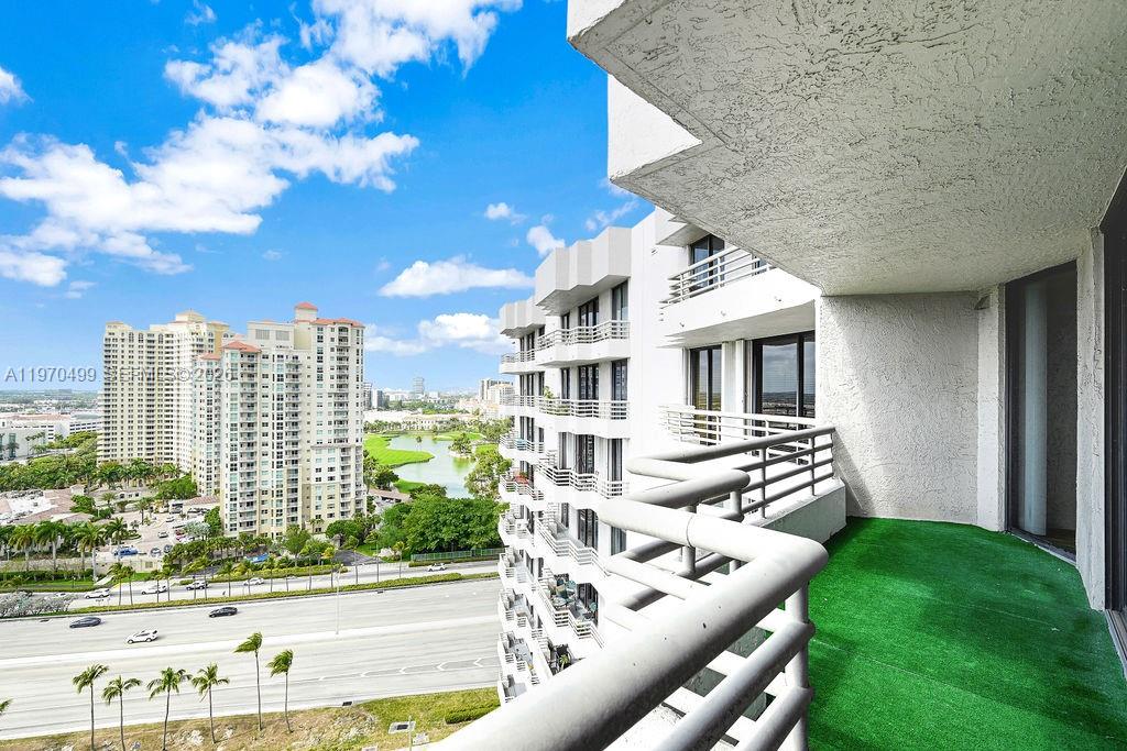 PARC CENTRAL AVENTURA SOU - Residential