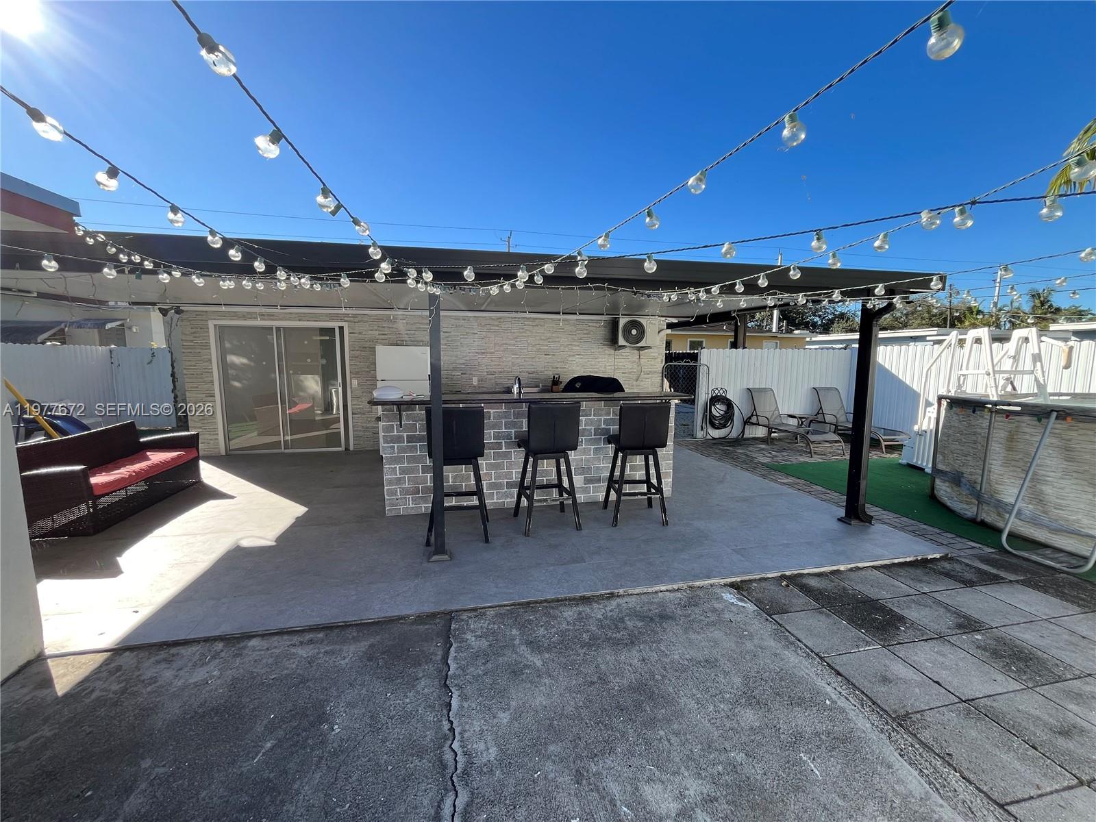 HOLLYWOOD BEACH GARDENS - Residential Lease