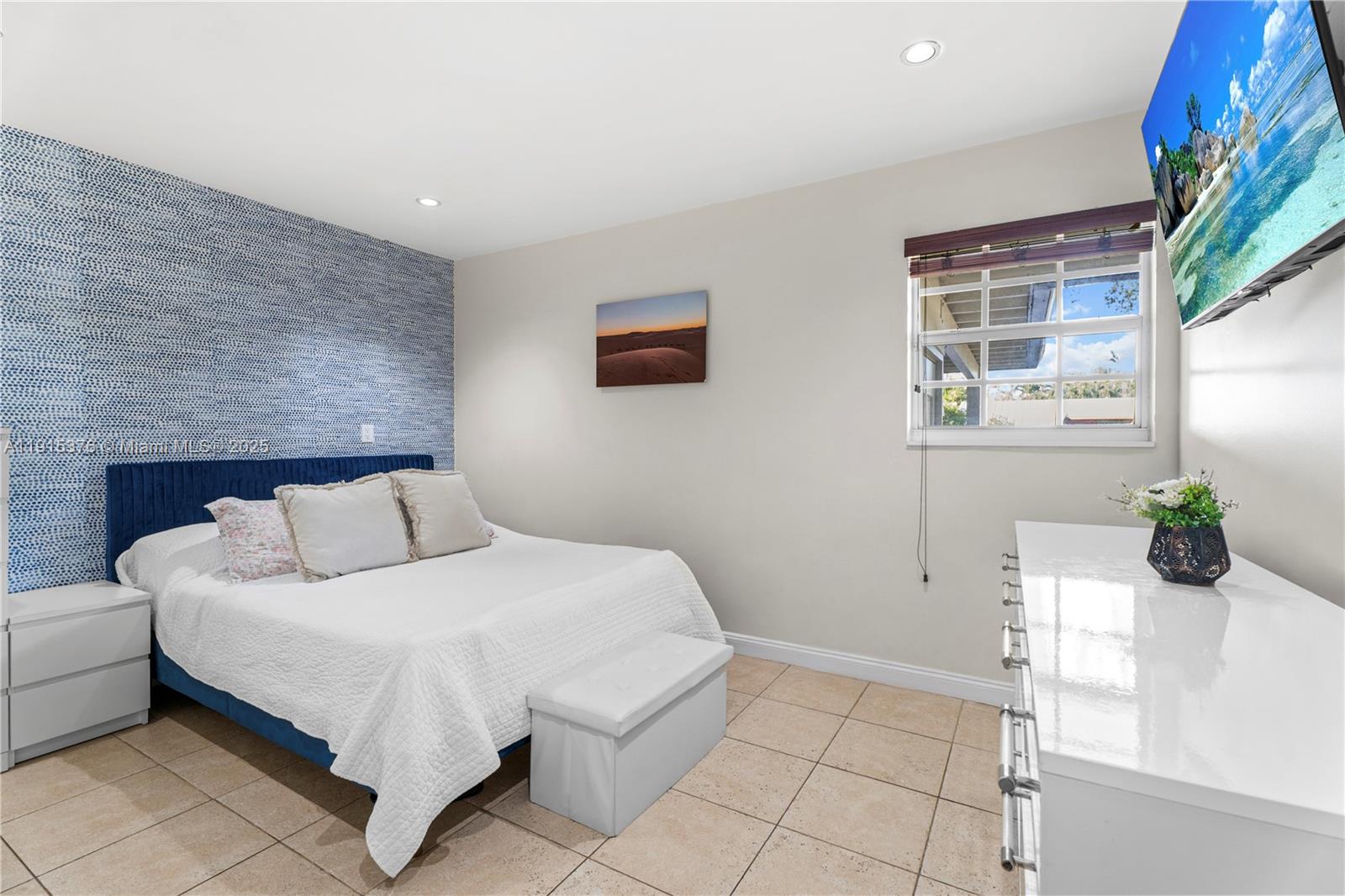 SUNSET ESTATES - Residential