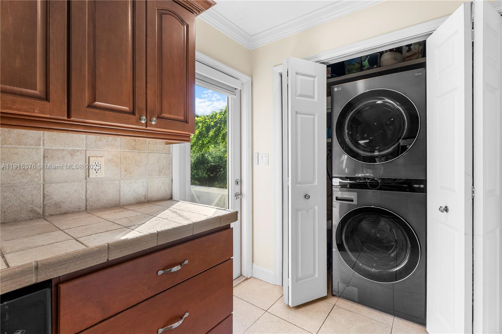 SUNSET ESTATES - Residential