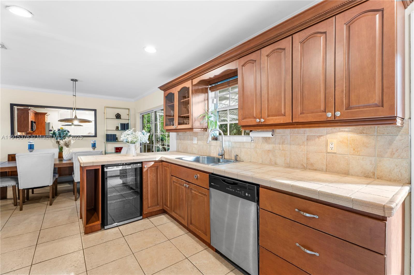 SUNSET ESTATES - Residential